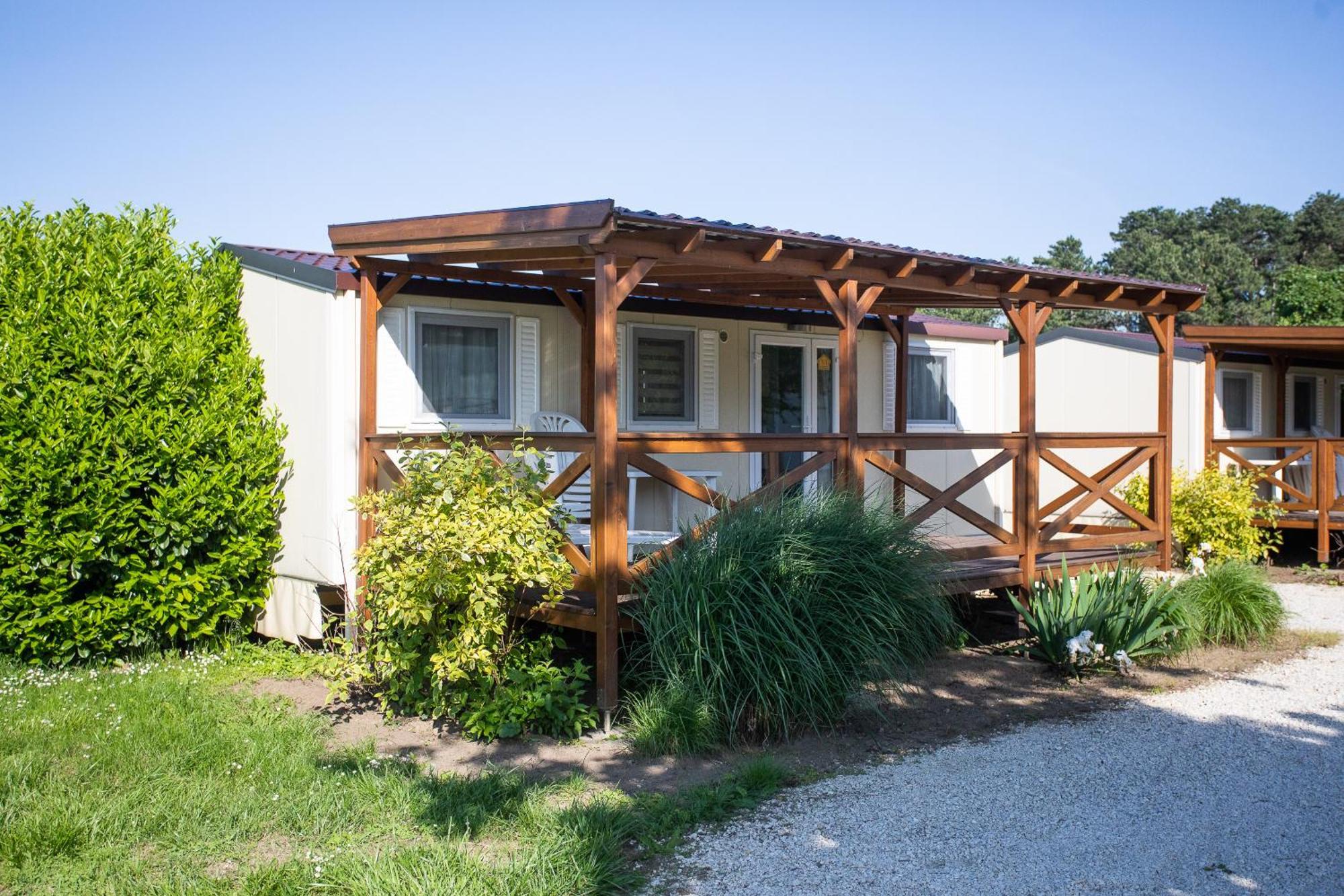 Aranypart Camping & Apartments Siofok Ngoại thất bức ảnh