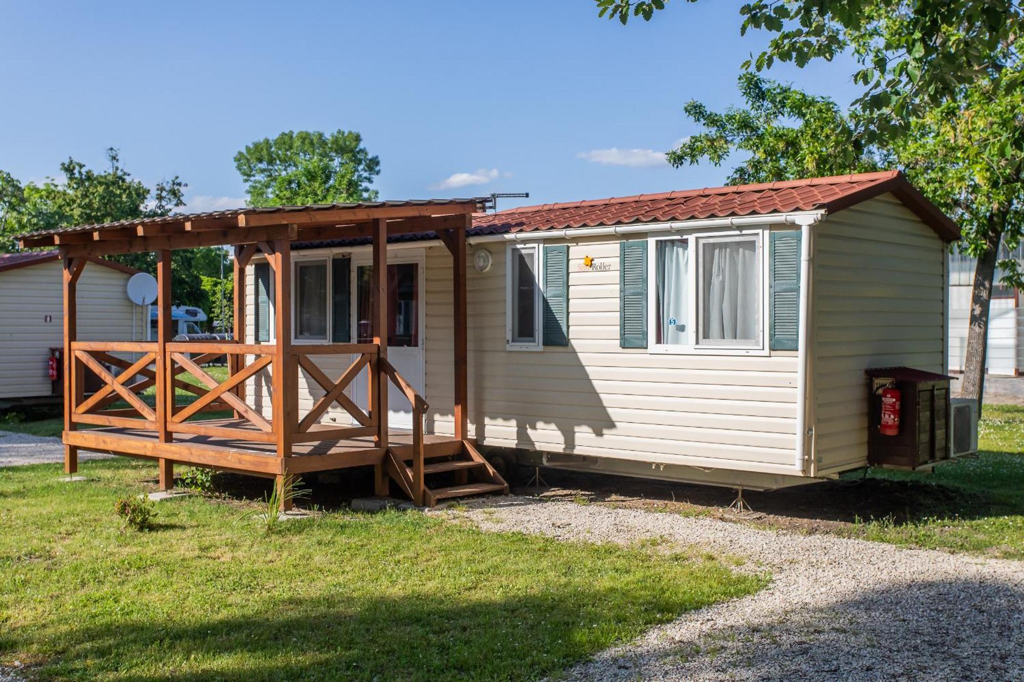 Aranypart Camping & Apartments Siofok Ngoại thất bức ảnh